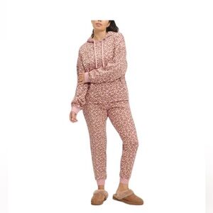 NWT UGG Pink Leopard Print Fleece Set